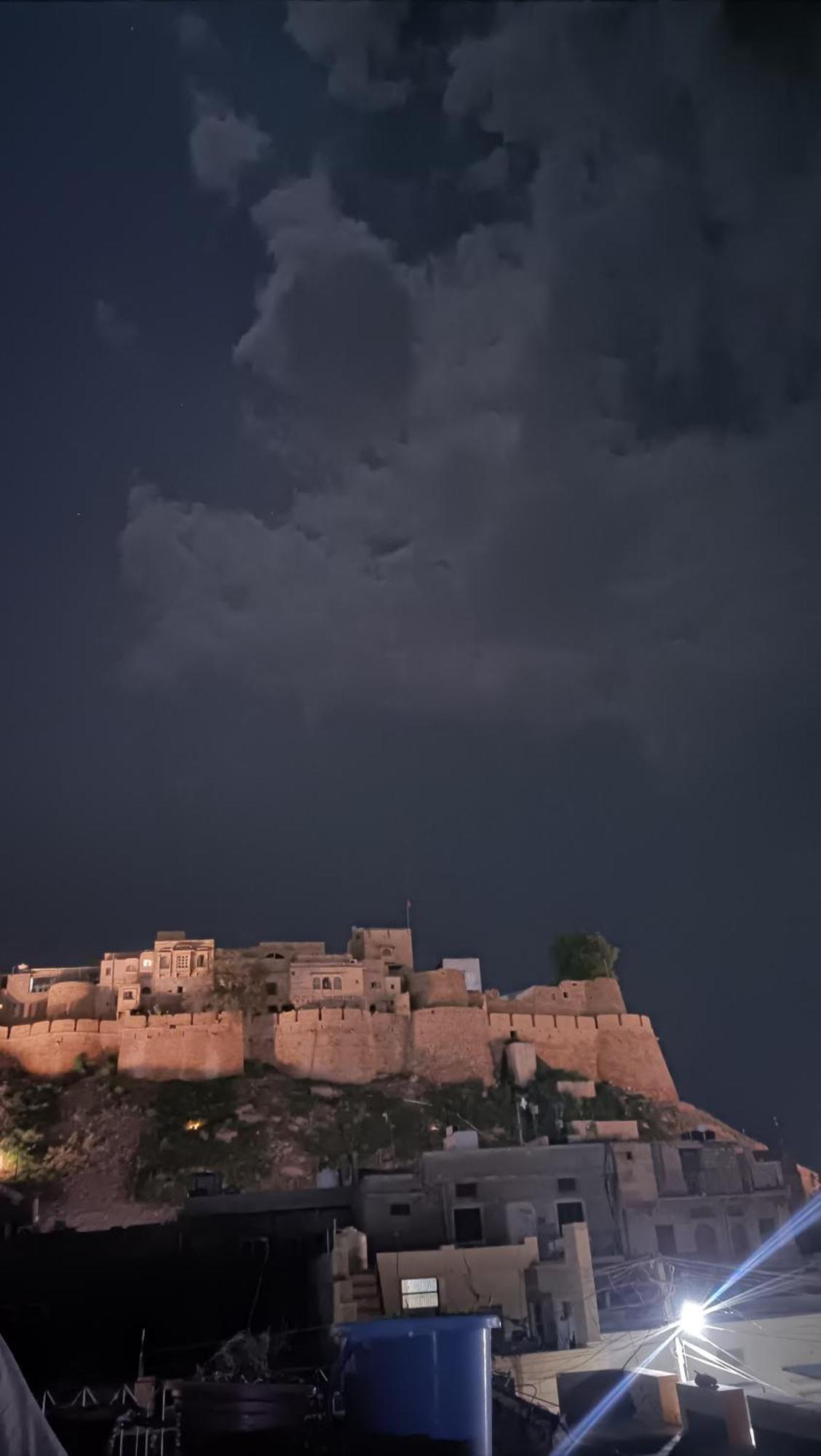 Mirvana Guest House & Camel Safari Jaisalmer Exterior foto