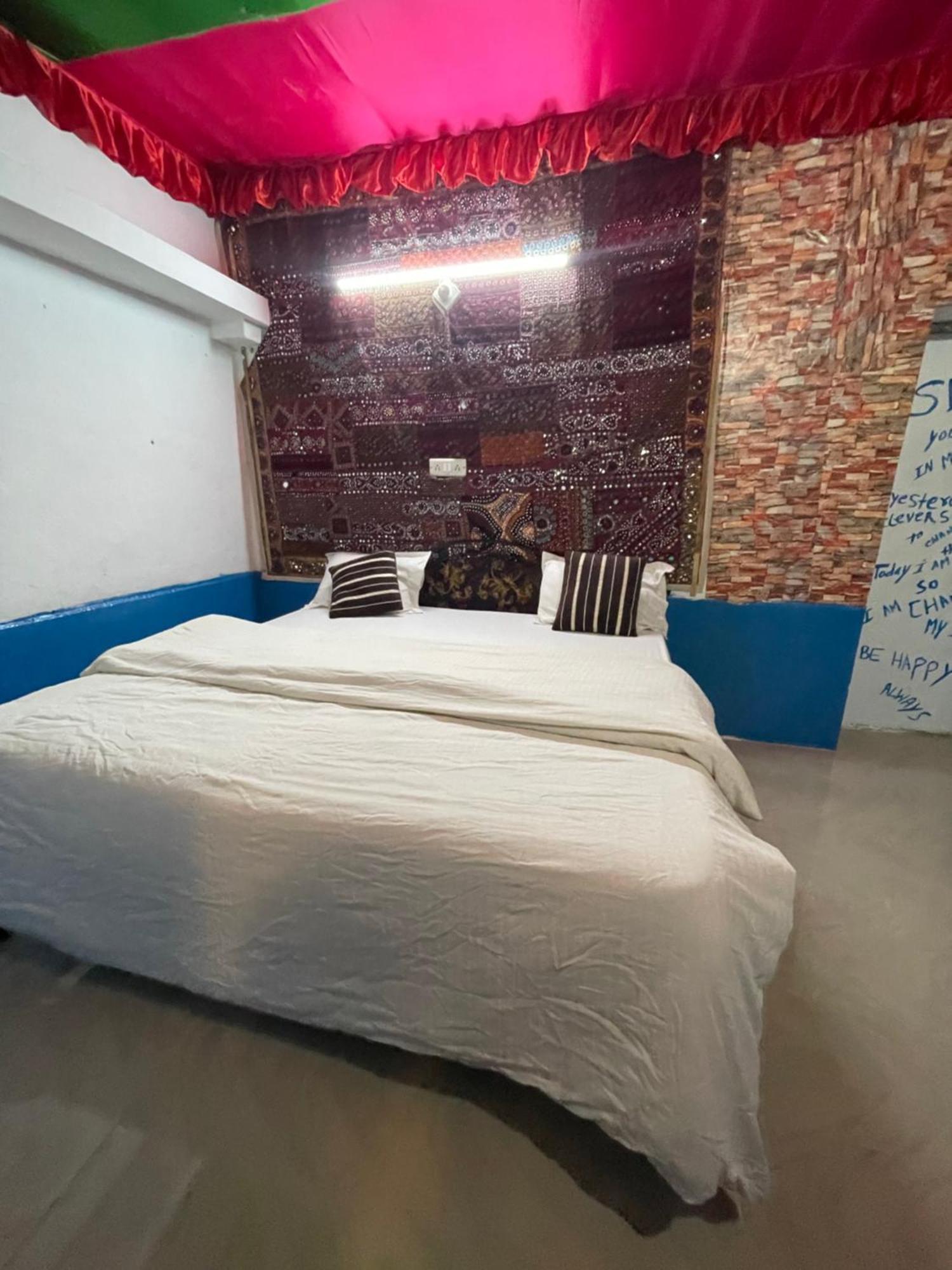 Mirvana Guest House & Camel Safari Jaisalmer Exterior foto