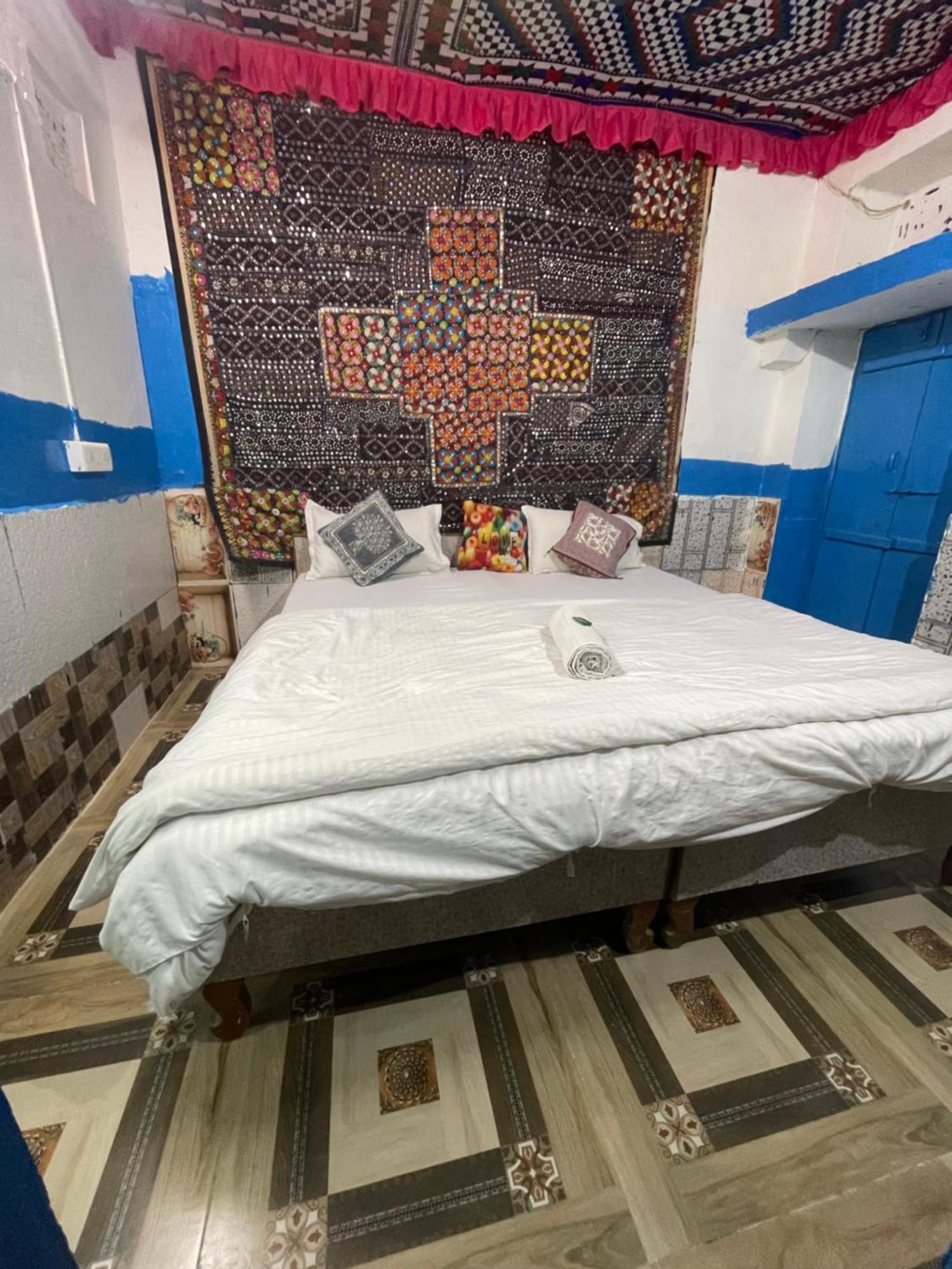 Mirvana Guest House & Camel Safari Jaisalmer Exterior foto